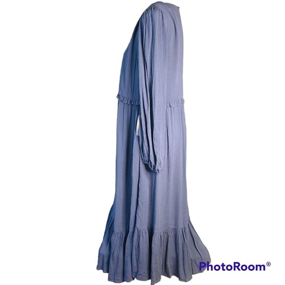 NWT Charles Henry Size Medium Gray Bohemian Ruffled Flowy Maxi Dress Neutral - Picture 5 of 12